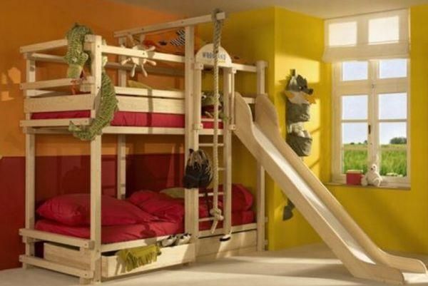Dětský pokoj, postel s klouzačkou - 