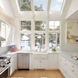 Kuchyně s oknem Daniela Kocourová