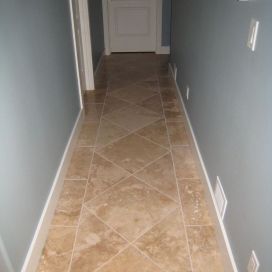Podlaha na chodbě