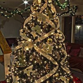 Zlatý vánoční stromeček Jana Grisanti