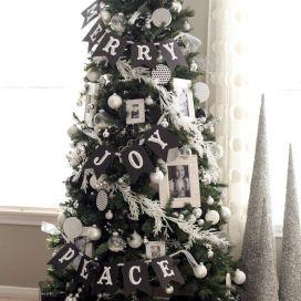 Zajímavý vánoční stromek s rámečky BeataVankova 