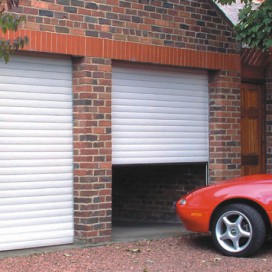 Výběr správného typu garážových vrat pro váš dům