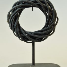 Vingo Proutěný věnec na podstavci šedý - 20 cm, v. 29 cm