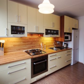 Moderní kuchyňská linka Kuchyňské studio Gabon