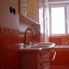 Rekonstrukce koupelny v cihlové bytovce AZ-Kratochvíl