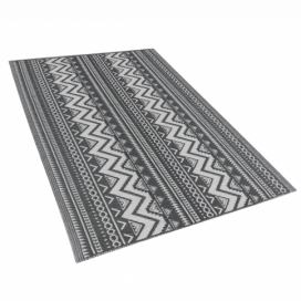 Venkovní koberec 120 x 180 cm černý NAGPUR