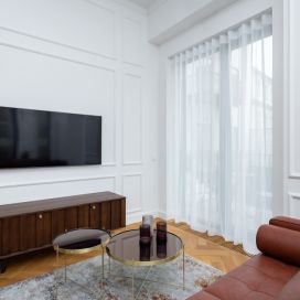 7 tipů jak sladit barvy v obývacím pokoji pro harmonický a útulný prostor