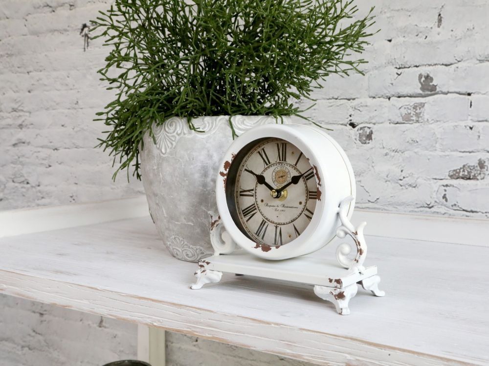Krémové antik stolní hodiny Repairs Restaurations – 18*9*16 cm / 1*AA Chic Antique - LaHome - vintage dekorace